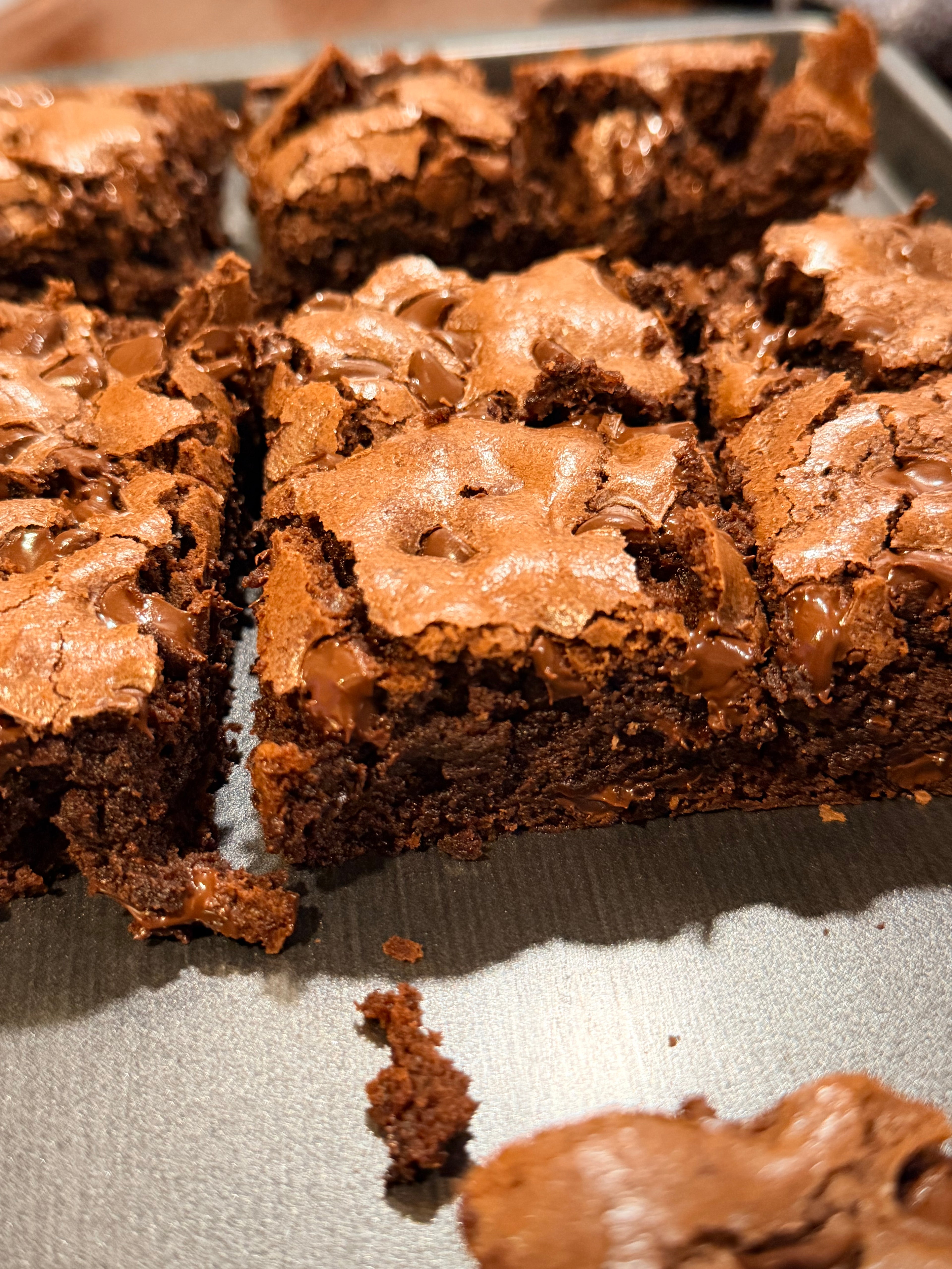 🍫 Fudgy Homemade Brownies (6-Pack)