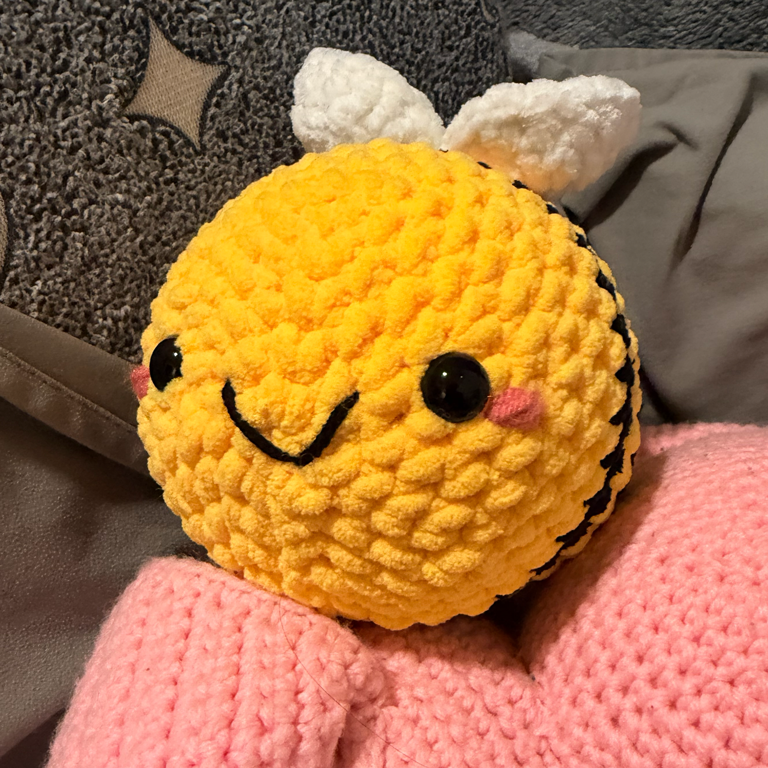handmade crochet bee plush soft bumblebee toy